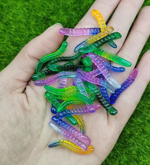 YM216 29mm Miniature Gummy Worm Cabochons Flatback