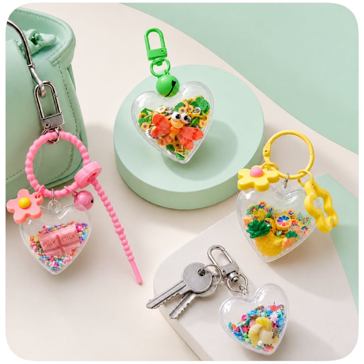 CDK00110/CDK004463/CDK518-2/CDK26315 Pastel Treat and Insect Heart Keychain Mix