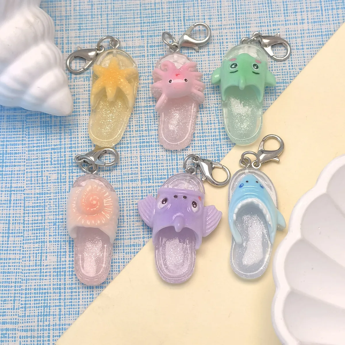 CDK001208 Cute Cartoon Summer Slippers Keychain