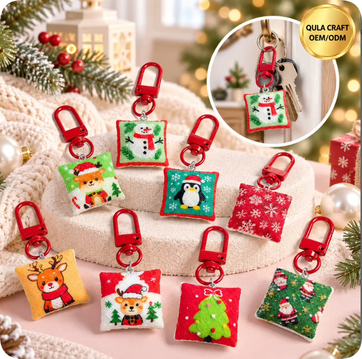CDK26367 Christmas Pillow Charm Keychains