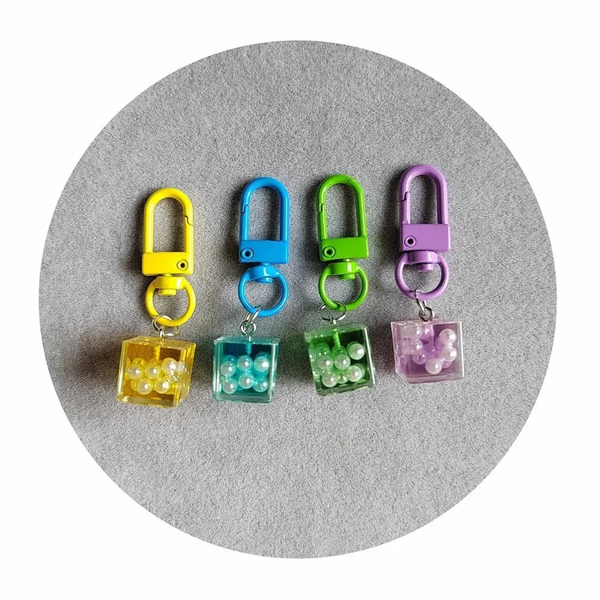 CDK524 Resin Keychain Pearl Cube Key Ring