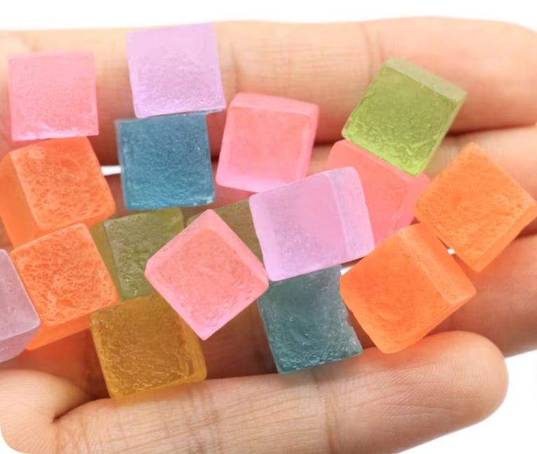 RW1021 Transparent Sugar Cube Resin Cabochons