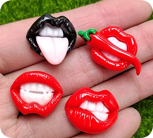 RW21097 Lip & Tongue Resin Craft Charm Mix