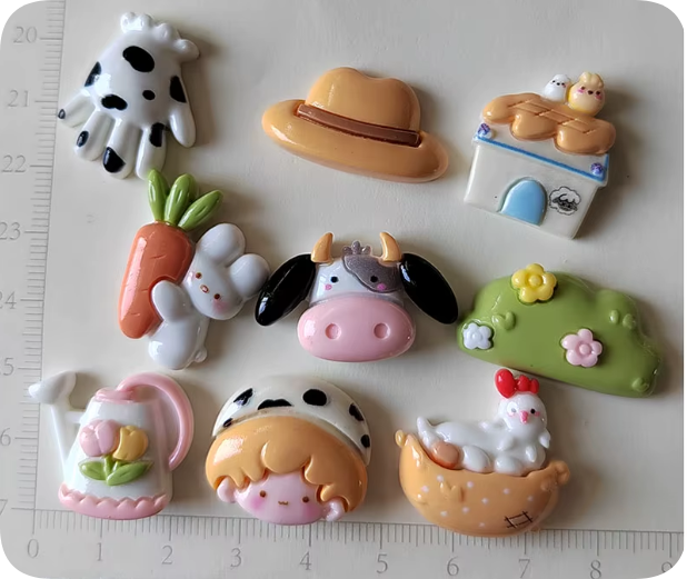 RW21743 Farm-Themed Resin Flatback Craft Assortment