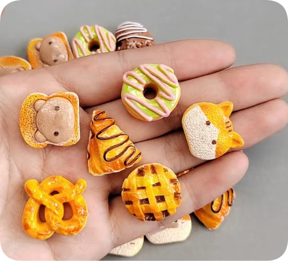 RW23909 Mini Bread Resin Flatback Cabochons