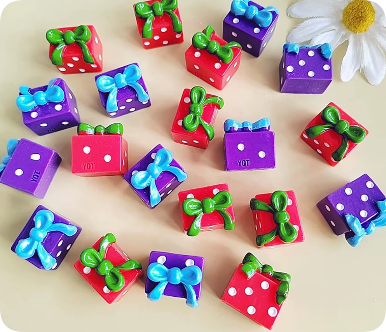 RW25179 Mini Gift Box Resin Flatback Cabochons