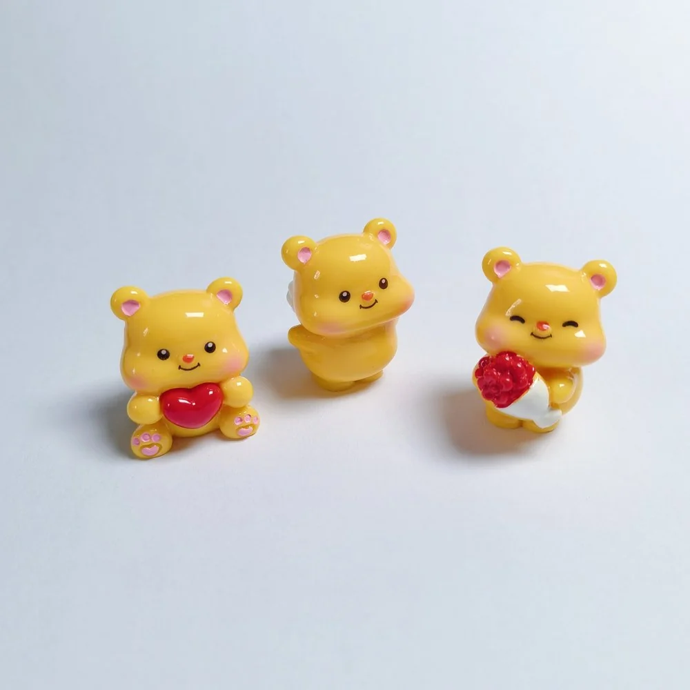 RW26692 Wholesale Cute Bear Resin Embellishments with Heart and