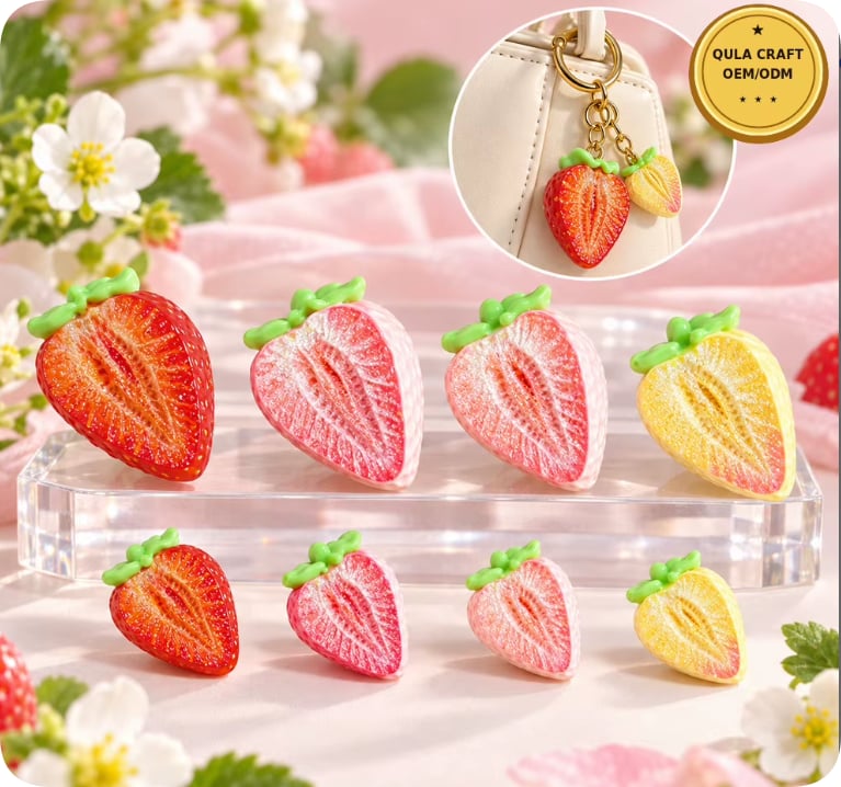 RW26903 Strawberry Half Resin Decorations